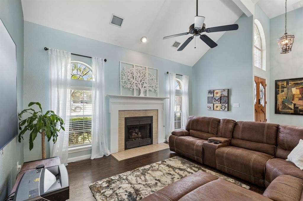 1733 Steamboat Drive, Plano, TX 75025 1733 Steamboat Drive, Plano, TX 75025