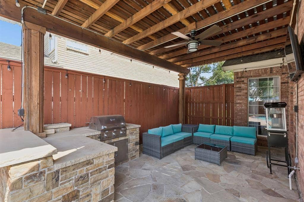 1733 Steamboat Drive, Plano, TX 75025 1733 Steamboat Drive, Plano, TX 75025