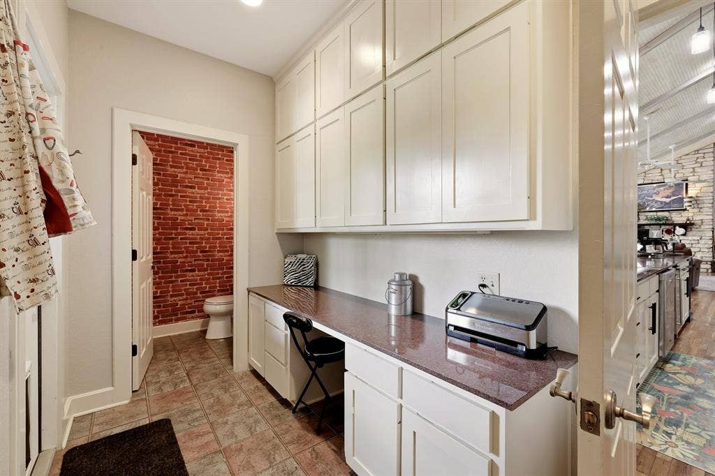 702 Noonday Road, Chandler, TX 75758 702 Noonday Road, Chandler, TX 75758