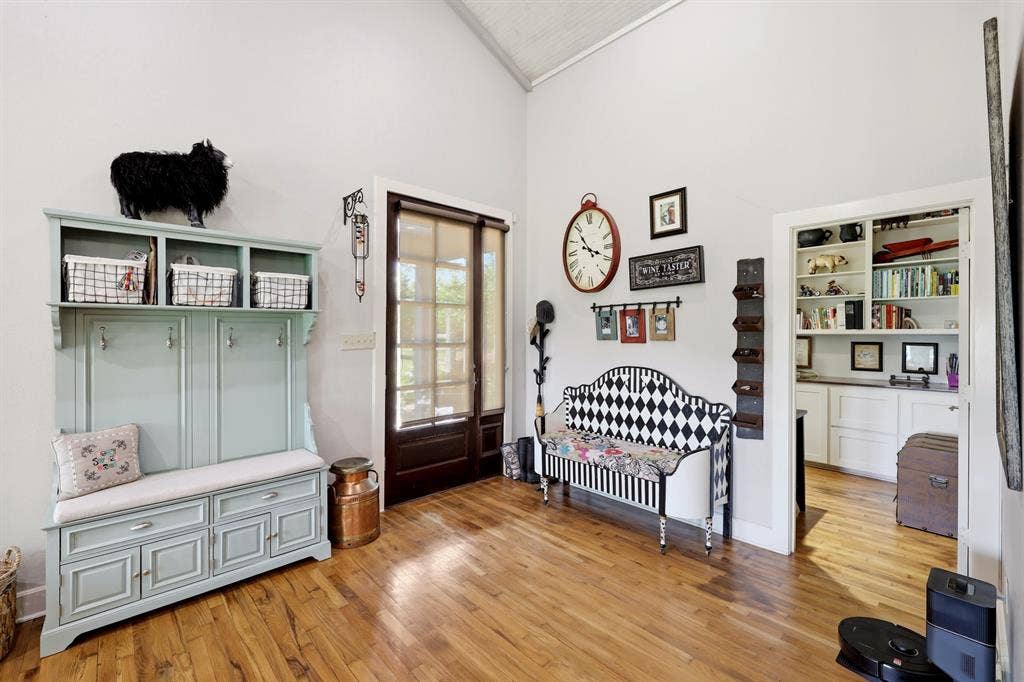 702 Noonday Road, Chandler, TX 75758 Main House