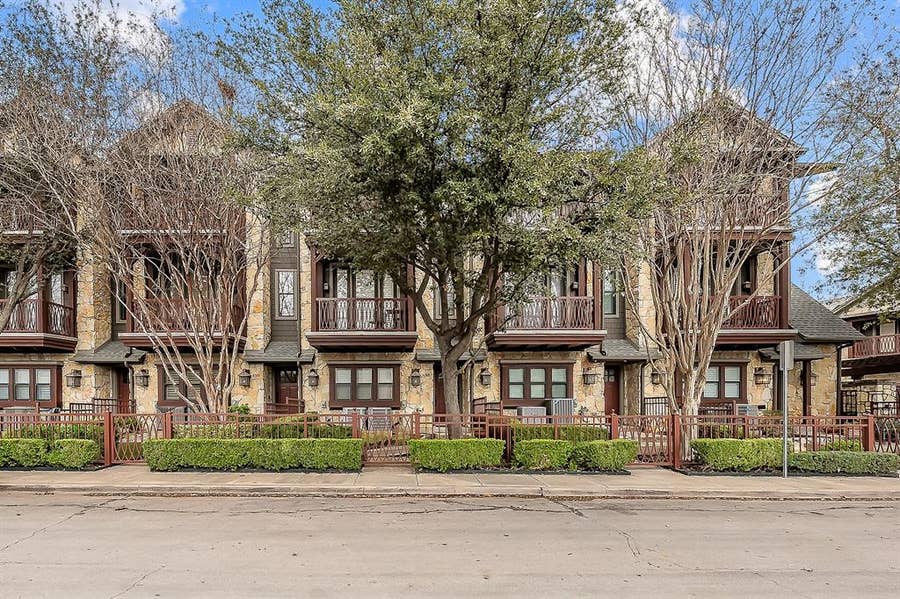 Property photo for 6350 Oriole Drive, Dallas, TX