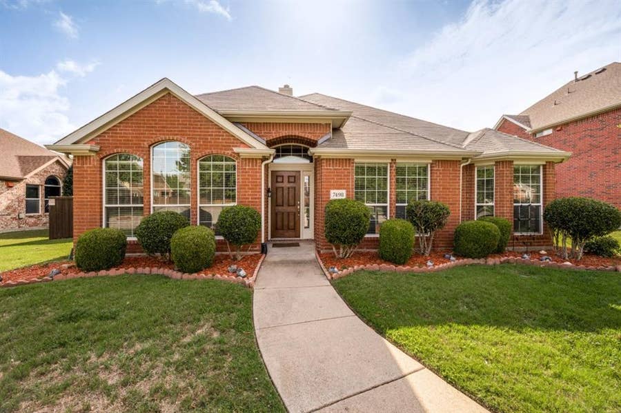 Property photo for 7498 Ravenhill Drive, Frisco, TX