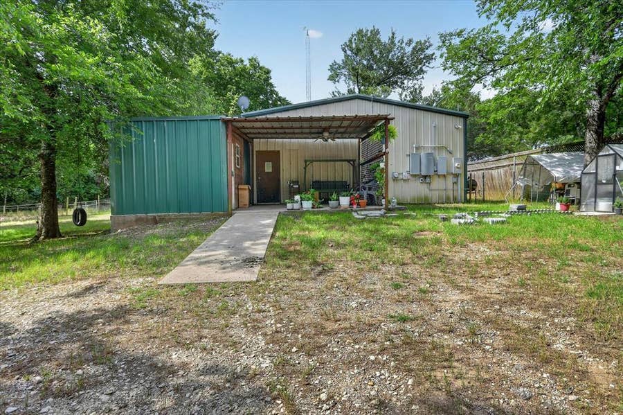 Property photo for 2625 County Road 2510, Quinlan, TX