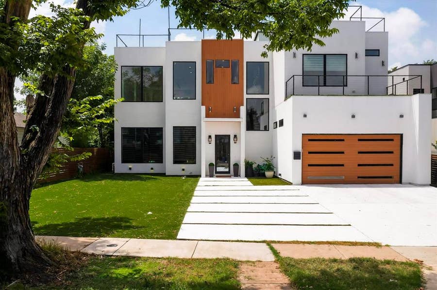 Property photo for 3946 N Cresthaven Road, Dallas, TX