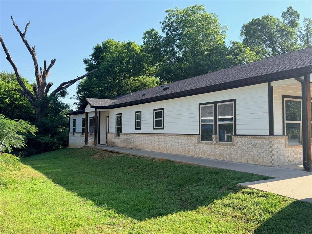 501 W Vance, Tyler, TX 75702 501 W Vance, Tyler, TX 75702