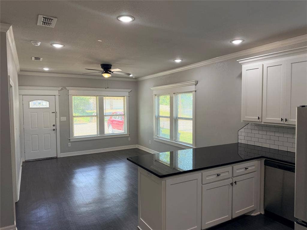 501 W Vance, Tyler, TX 75702 501 W Vance, Tyler, TX 75702