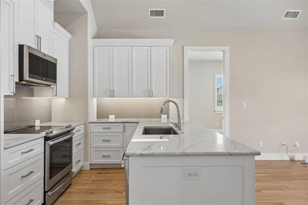 6300 Warwick Way, Parker, TX 75002 Guest house