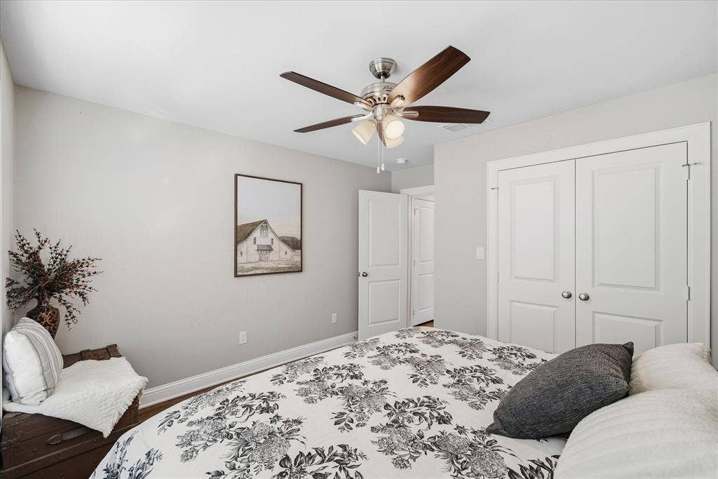 10059 Dayspring Drive, Flint, TX 75762 10059 Dayspring Drive, Flint, TX 75762
