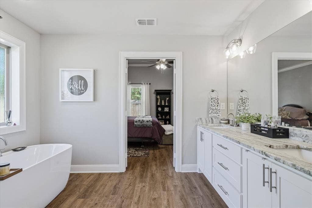 10059 Dayspring Drive, Flint, TX 75762 10059 Dayspring Drive, Flint, TX 75762