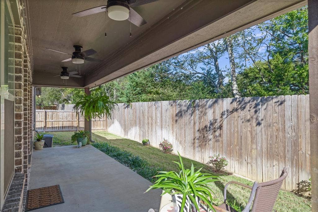 10059 Dayspring Drive, Flint, TX 75762 10059 Dayspring Drive, Flint, TX 75762