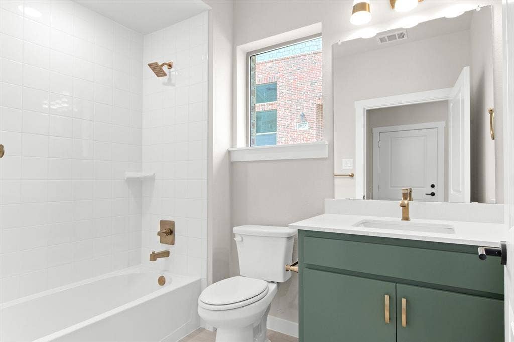 8609 Del Rio Trail, Rowlett, TX 75089 028-8609DelRioTrail-Wylie-TX-75098-Bathroom2.jpg-SMALL