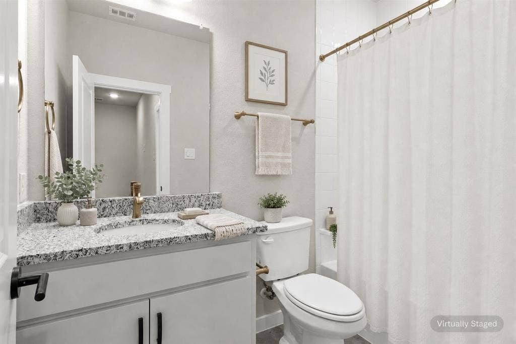 8609 Del Rio Trail, Rowlett, TX 75089 8609 Del Rio Trail bath 3