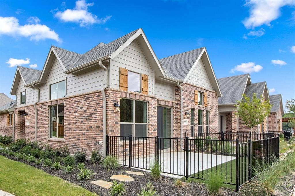 8609 Del Rio Trail, Rowlett, TX 75089 003-8609DelRioTrail-Wylie-TX-75098-Exterior.jpg-SMALL