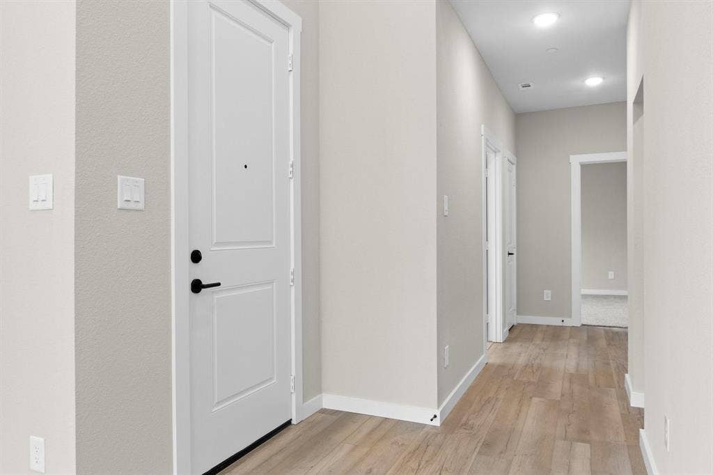 8609 Del Rio Trail, Rowlett, TX 75089 008-8609DelRioTrail-Wylie-TX-75098-Entry.jpg-SMALL