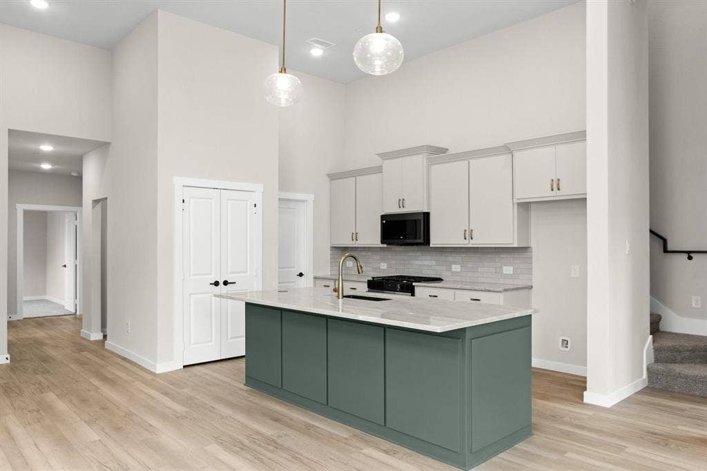 8609 Del Rio Trail, Rowlett, TX 75089 014-8609DelRioTrail-Wylie-TX-75098-Kitchen.jpg-SMALL