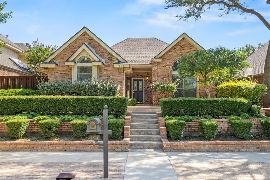 Property photo for 1804 Seminary Drive, Plano, TX