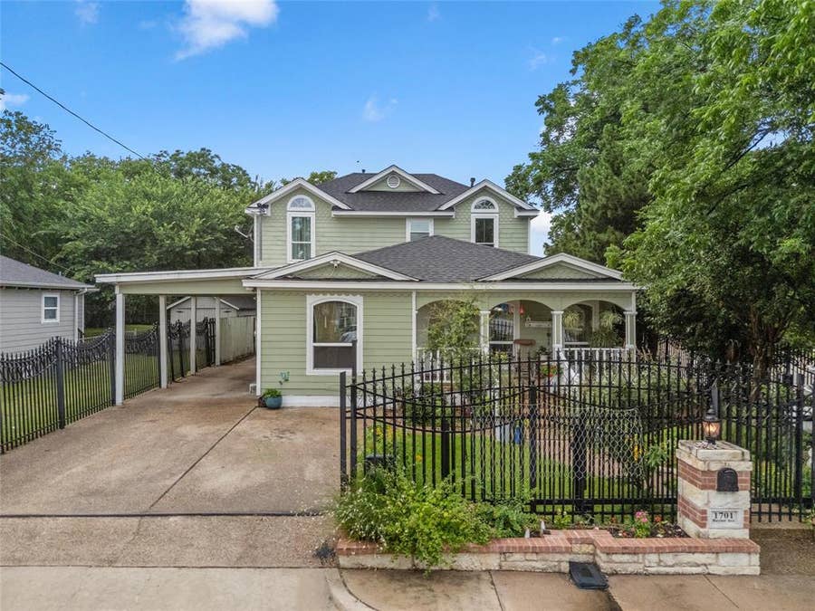 Property photo for 1701 Baylor Avenue, Waco, TX