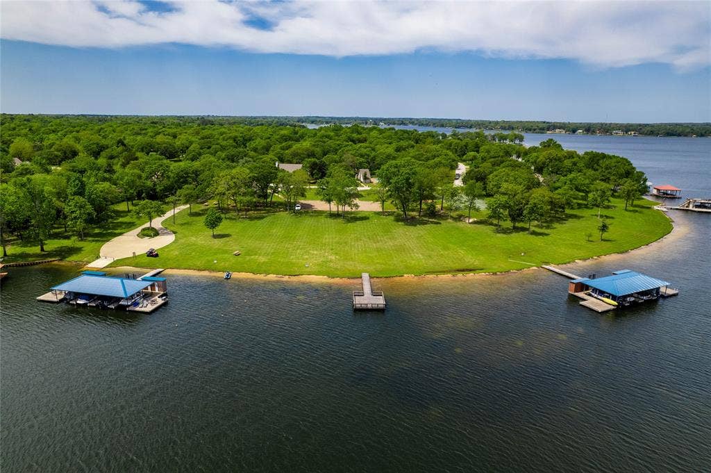 7811 Angelina Drive, Athens, TX 75752 Community boat ramp