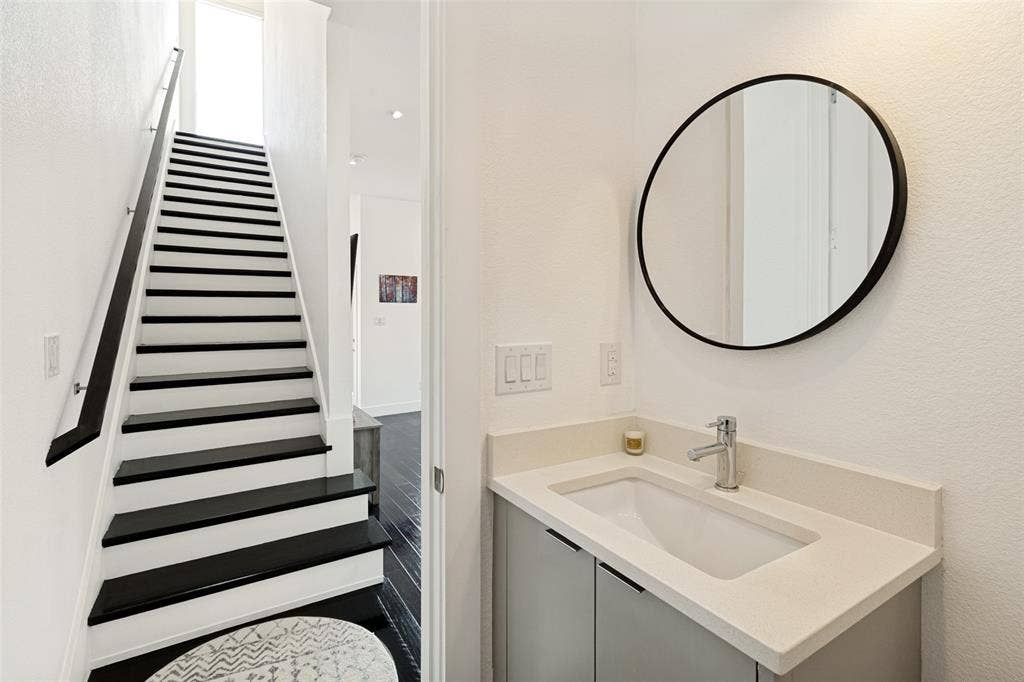 4811 Manett Street, #101, Dallas, TX 75204 4811 Manett Street, #101, Dallas, TX 75204