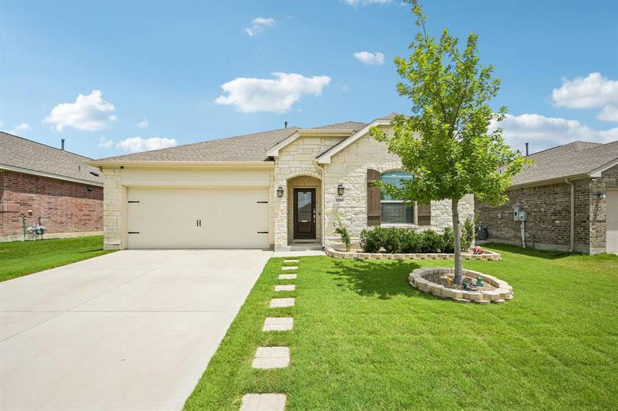 Property photo for 1702 River Crossing Drive, Anna, TX