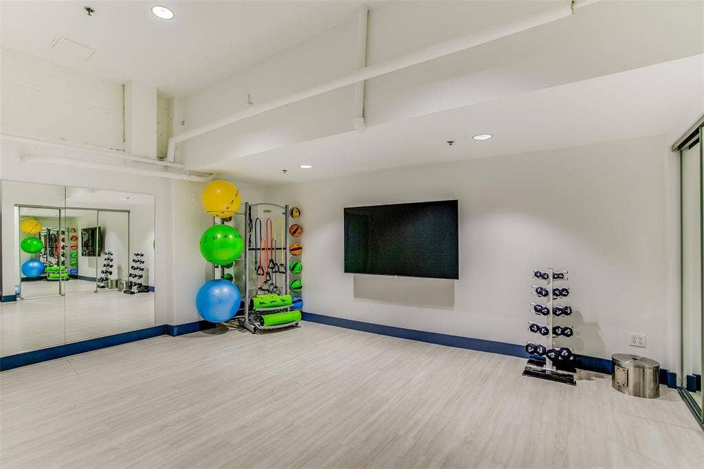 1505 Elm Street, #1101, Dallas, TX 75201