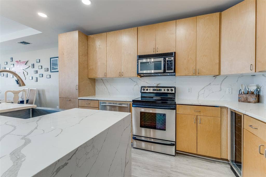 1505 Elm Street, #1101, Dallas, TX 75201