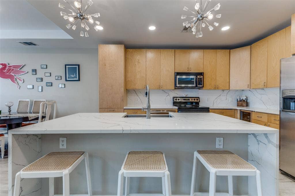 1505 Elm Street, #1101, Dallas, TX 75201