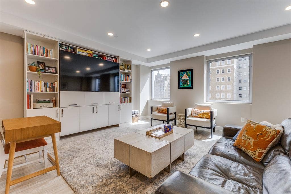 1505 Elm Street, #1101, Dallas, TX 75201