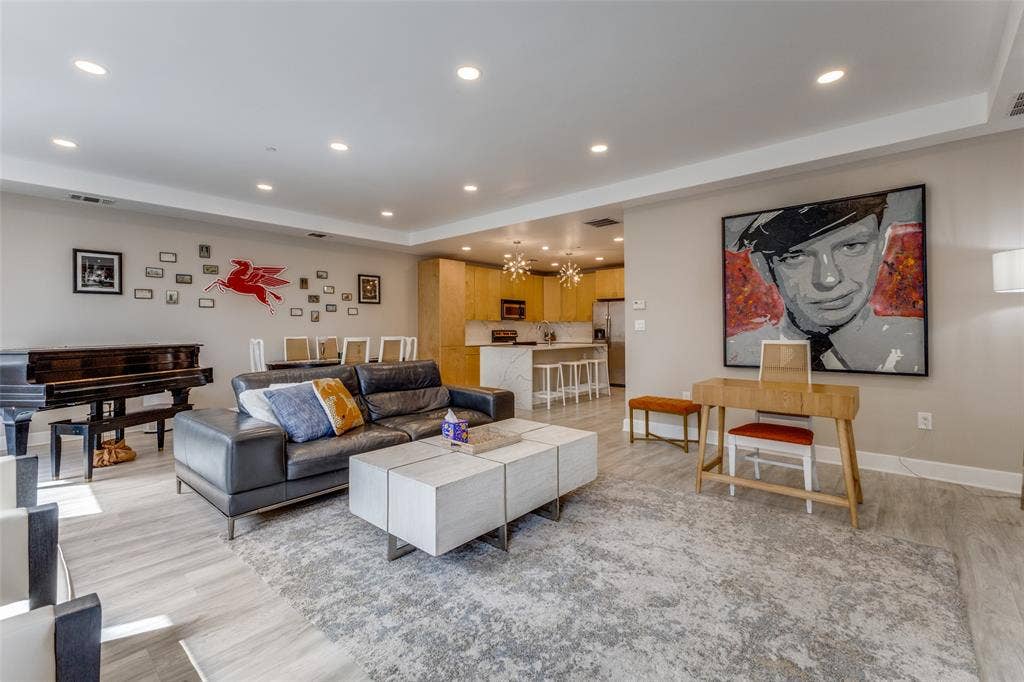 1505 Elm Street, #1101, Dallas, TX 75201