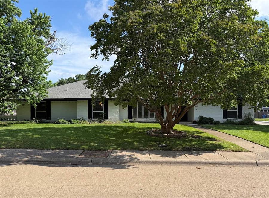 Property photo for 4847 Mill Run Road, Dallas, TX