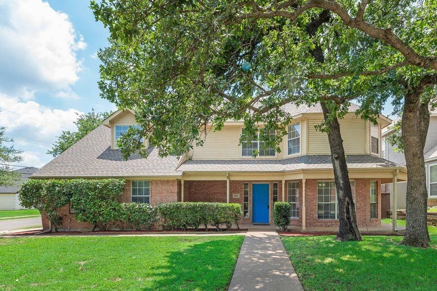 Property photo for 5610 Eagle Rock Road, Arlington, TX