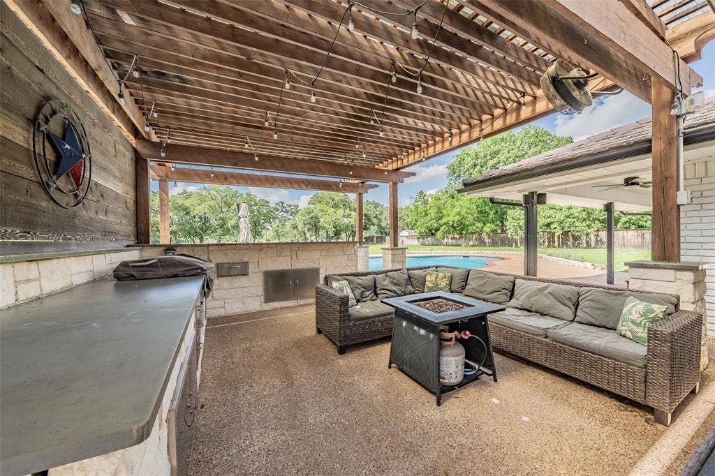 224 Bob White Trail, Burleson, TX 76028 224 Bob White Trail, Burleson, TX 76028
