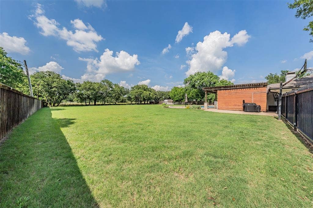 224 Bob White Trail, Burleson, TX 76028 224 Bob White Trail, Burleson, TX 76028