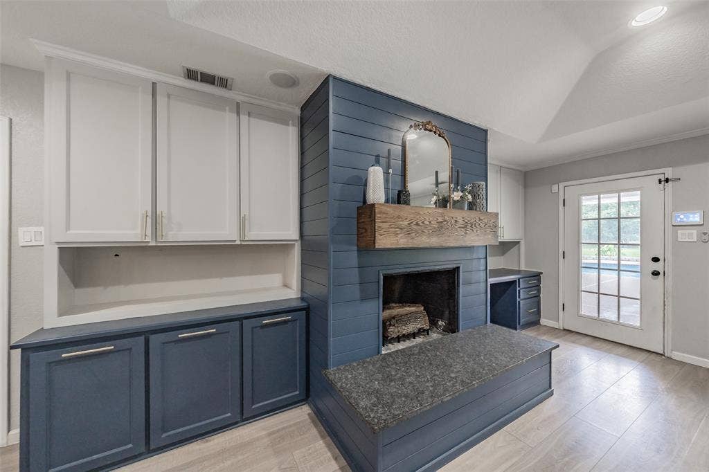 224 Bob White Trail, Burleson, TX 76028 224 Bob White Trail, Burleson, TX 76028