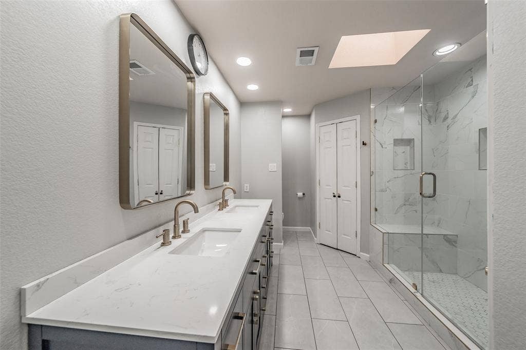 224 Bob White Trail, Burleson, TX 76028 224 Bob White Trail, Burleson, TX 76028