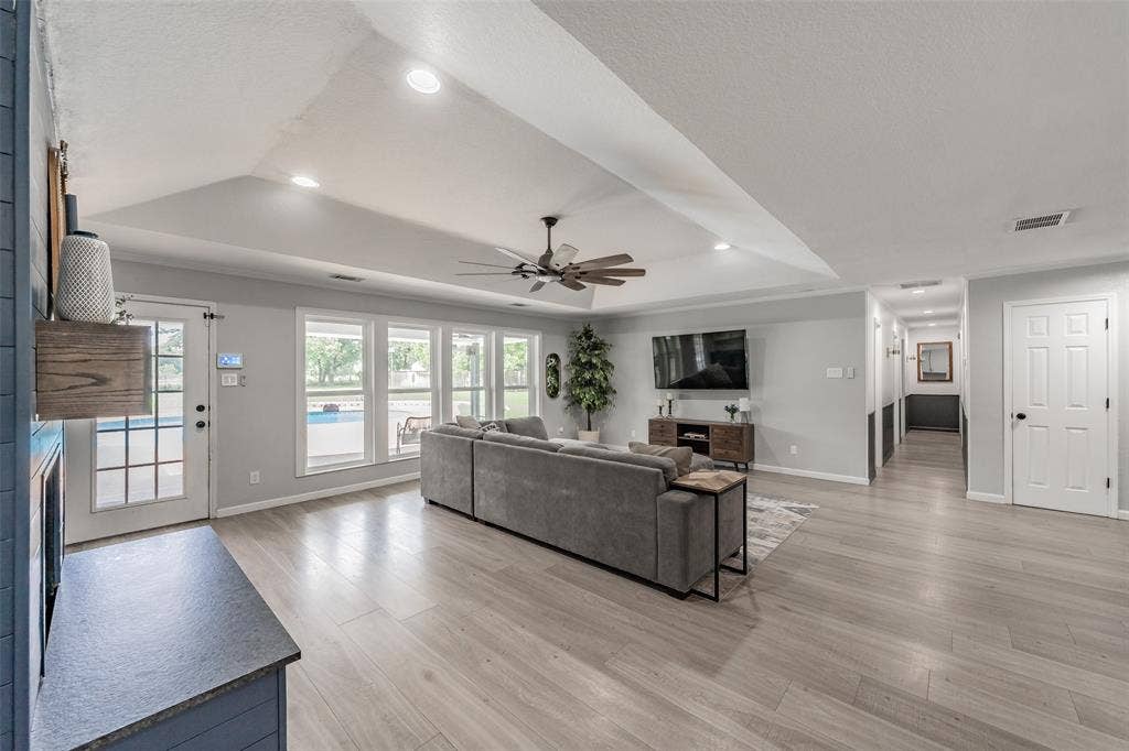 224 Bob White Trail, Burleson, TX 76028 224 Bob White Trail, Burleson, TX 76028