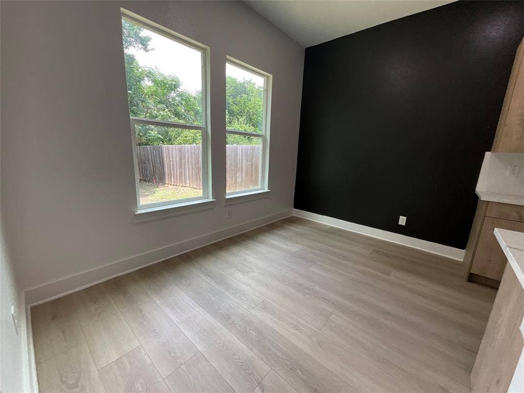 2823 Curvilinear Court, Dallas, TX 75227 Dining area