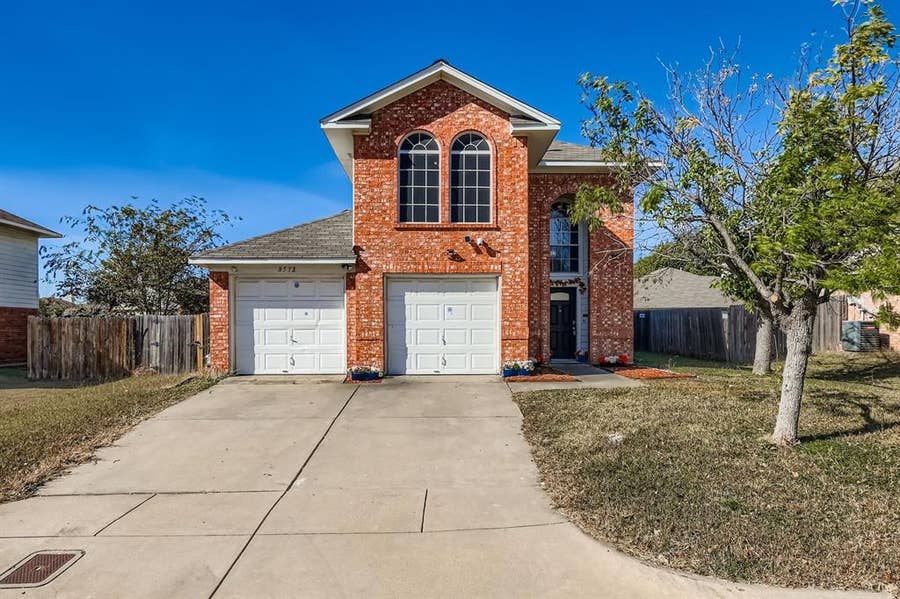 Property photo for 8532 Tallahassee Lane, Fort Worth, TX