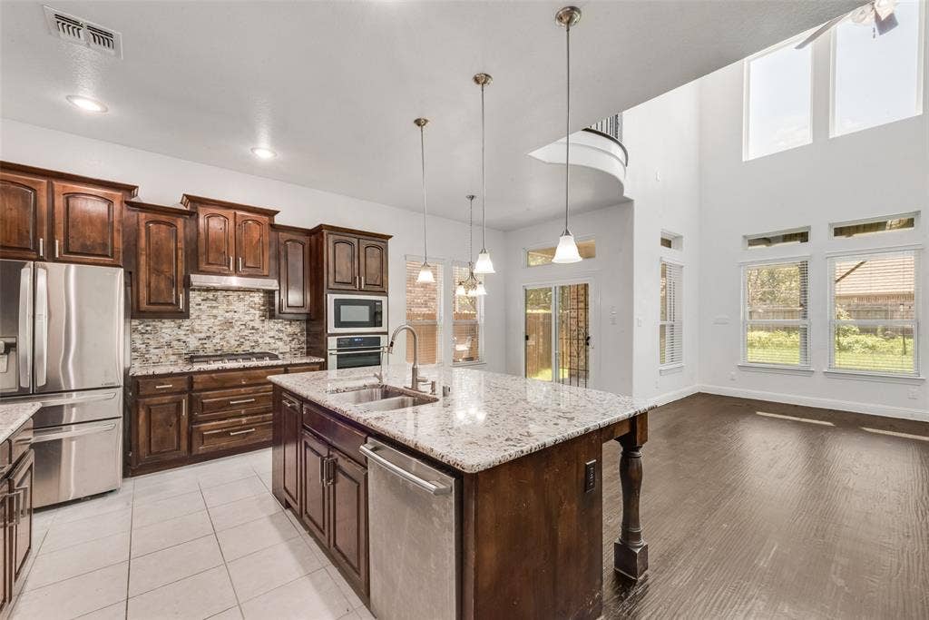 10409 Jackson Hole Lane, McKinney, TX 75072 10409 Jackson Hole Lane, McKinney, TX 75072