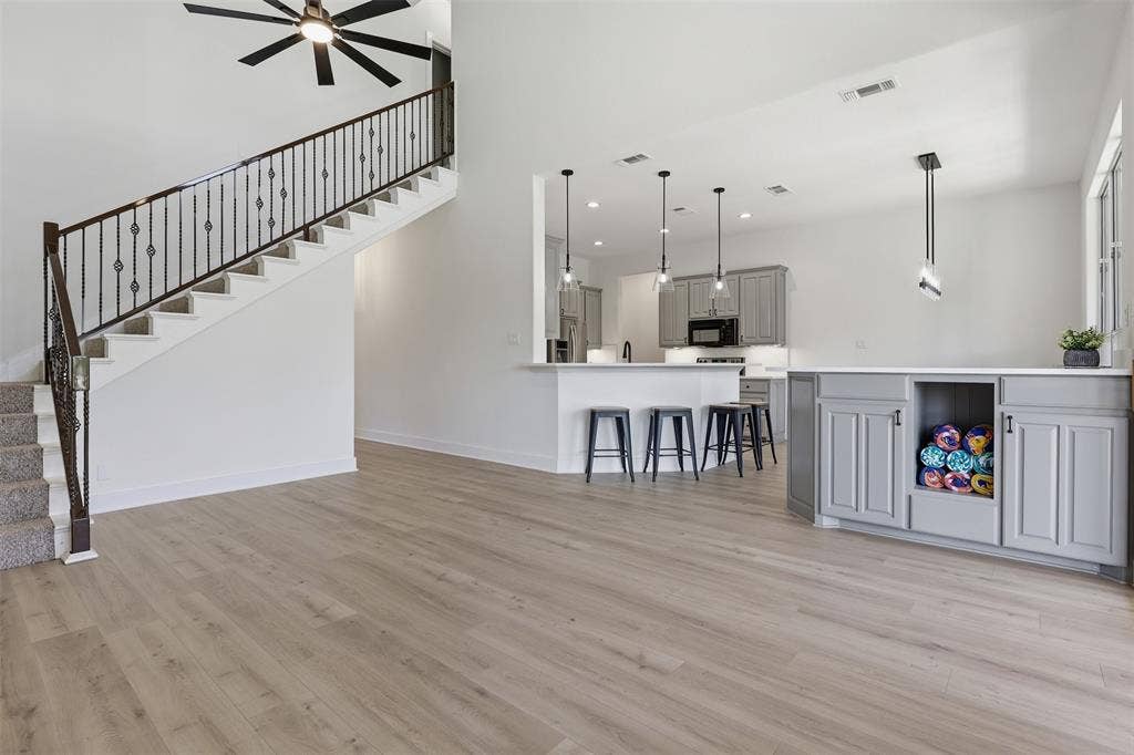 6107 Grande Cove Court, Granbury, TX 76049 6107 Grande Cove Court, Granbury, TX 76049