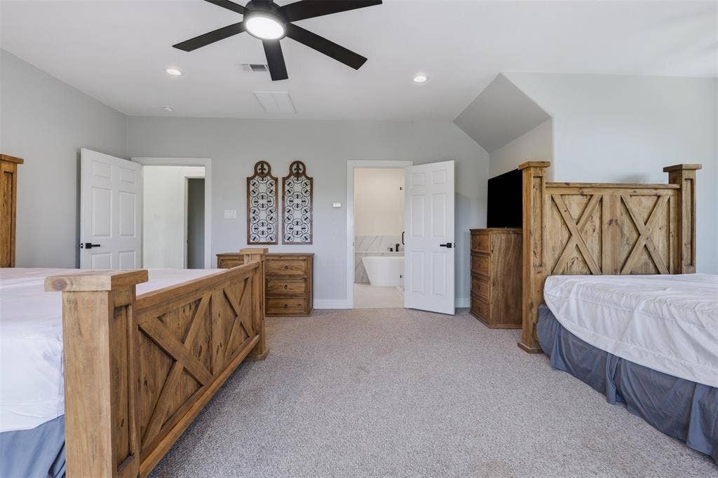 6107 Grande Cove Court, Granbury, TX 76049 LARGE primary bedroom