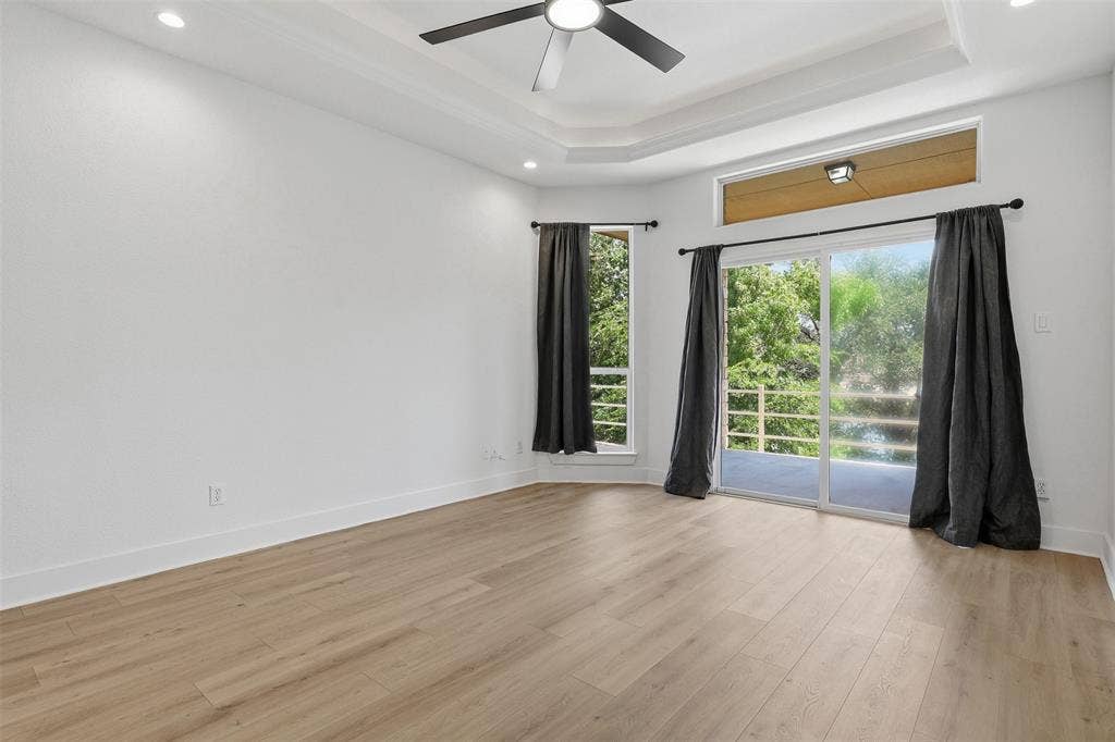 6107 Grande Cove Court, Granbury, TX 76049 Private door to large covered patio overlooking the lake