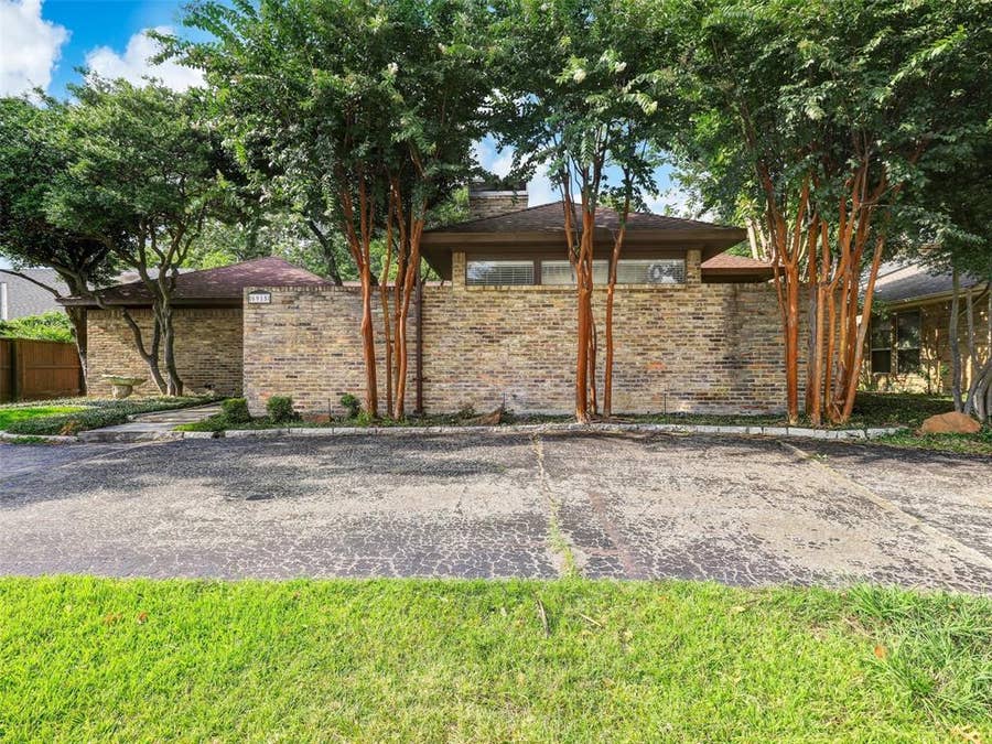Property photo for 6915 Clearhaven Drive, Dallas, TX