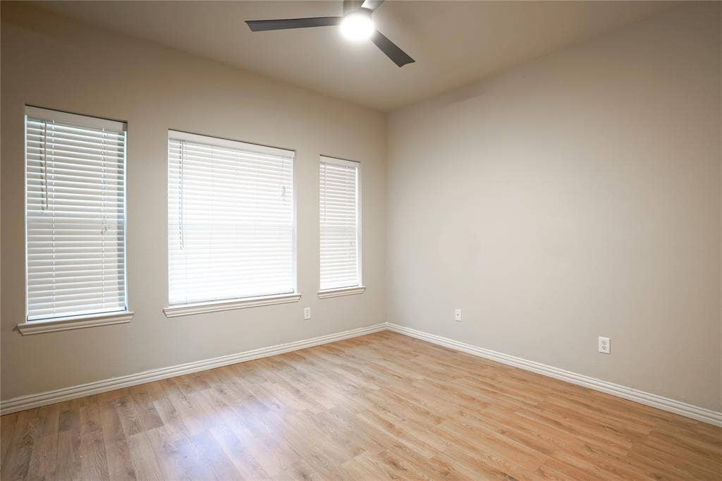 609 Trails End Court, Hurst, TX 76054 609 Trails End Court, Hurst, TX 76054