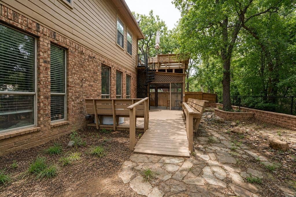 609 Trails End Court, Hurst, TX 76054 609 Trails End Court, Hurst, TX 76054