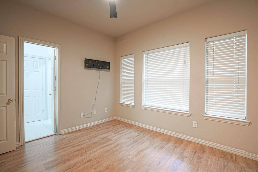 609 Trails End Court, Hurst, TX 76054 609 Trails End Court, Hurst, TX 76054