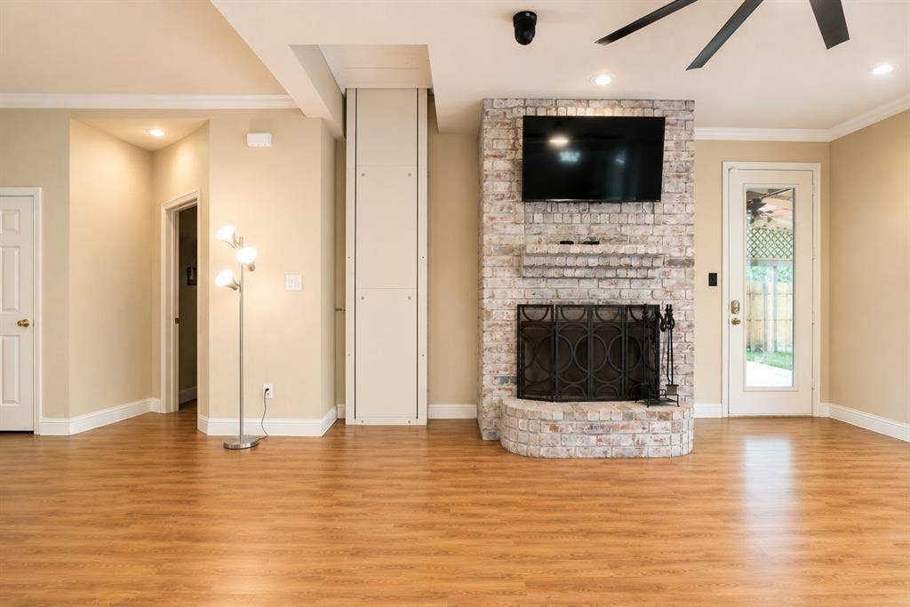 609 Trails End Court, Hurst, TX 76054 609 Trails End Court, Hurst, TX 76054
