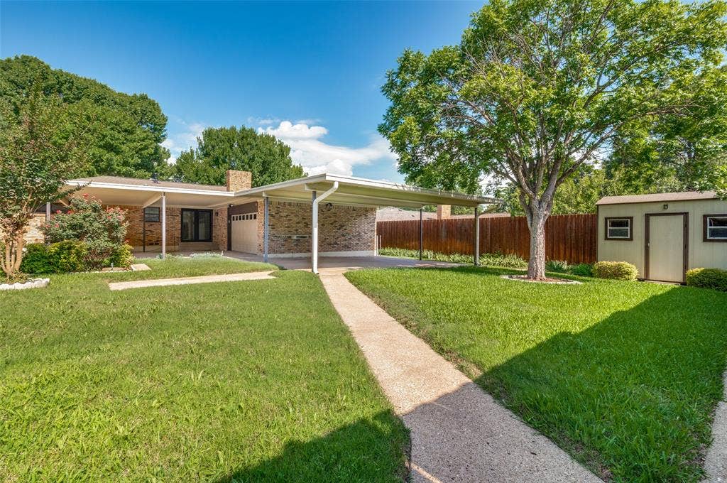 816 Misty Glen Drive, DeSoto, TX 75115 816 Misty Glen Drive, DeSoto, TX 75115