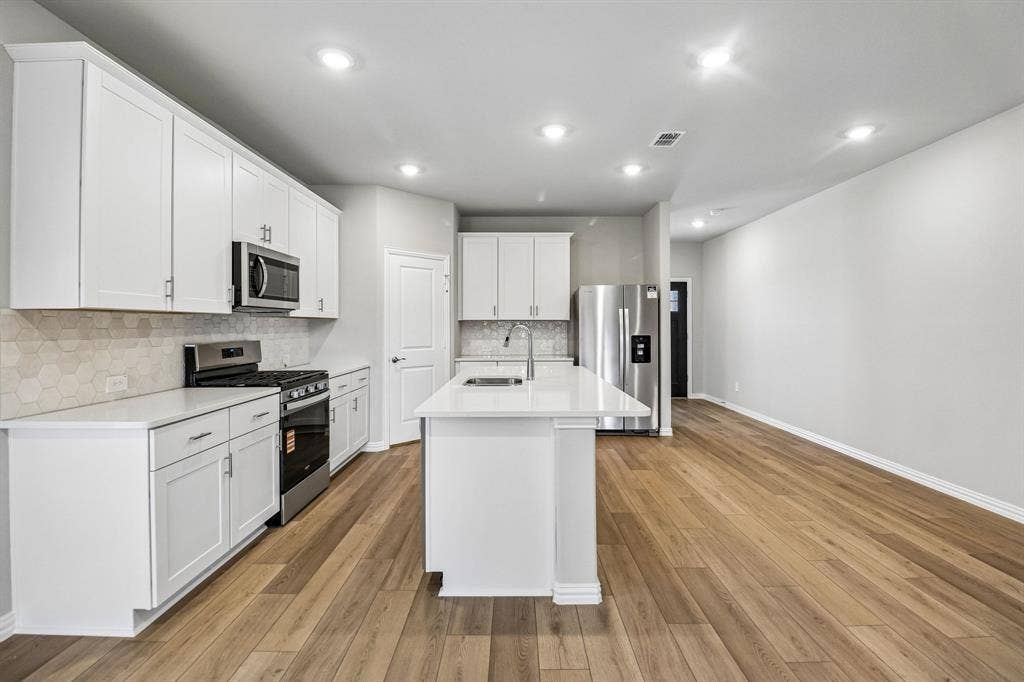 Photo is not of the actual home, but is an inspirational photo of builder’s model home and may depict options, furnishings, and/or decorator features that are not included.