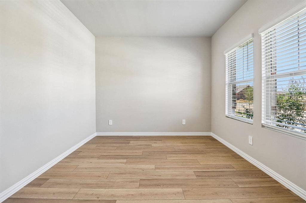 Photo is not of the actual home, but is an inspirational photo of builder’s model home and may depict options, furnishings, and/or decorator features that are not included.